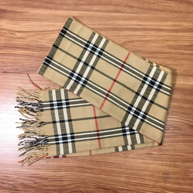 تصویر  شال گردن Burberry اورجینال